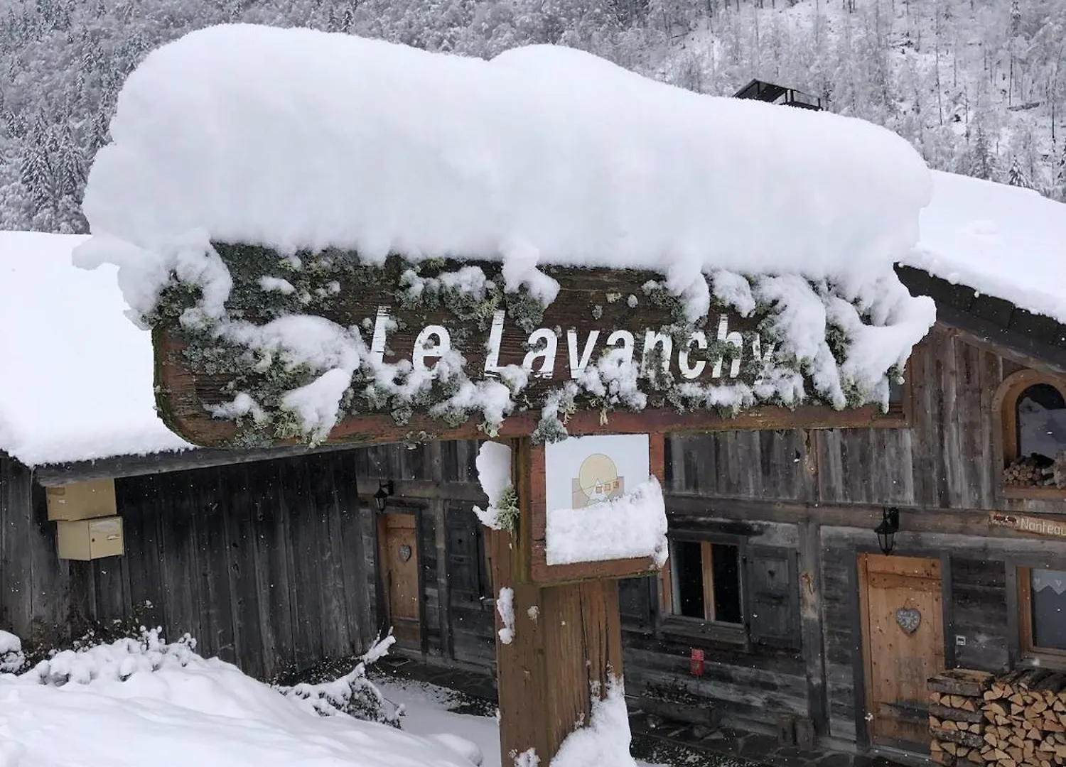 Le Refuge Au Pied D'Hauto Montriond 0*,  France